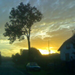 Sonnenaufgang mit etwas Nebel in Tausa Sonnenaufgang und ein paar Wolken in Tausa
