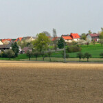 Vom Grenzweg aus, der die Flurgrenze zwischen Tausa und Külmla bildet, hat man eine gute Sicht auf Tausa Blick auf Tausa vom Grenzweg aus, der die Flurgrenze zu Külmla bildet